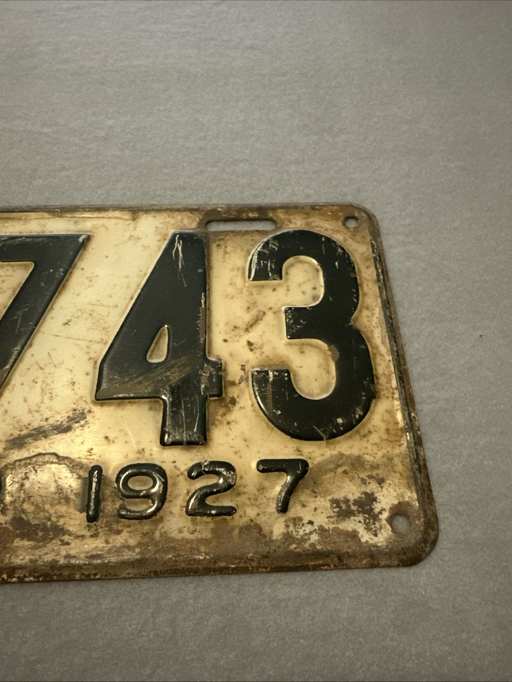 Vintage 1927 Maryland License Plate - Cream and Black - Picture 4 of 7